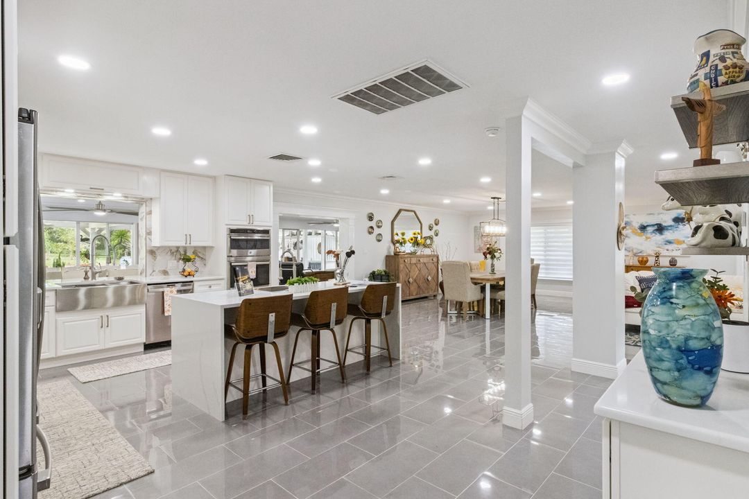 На продажу: $795,000 (4 спален, 2 ванн, 3681 Квадратных фут)