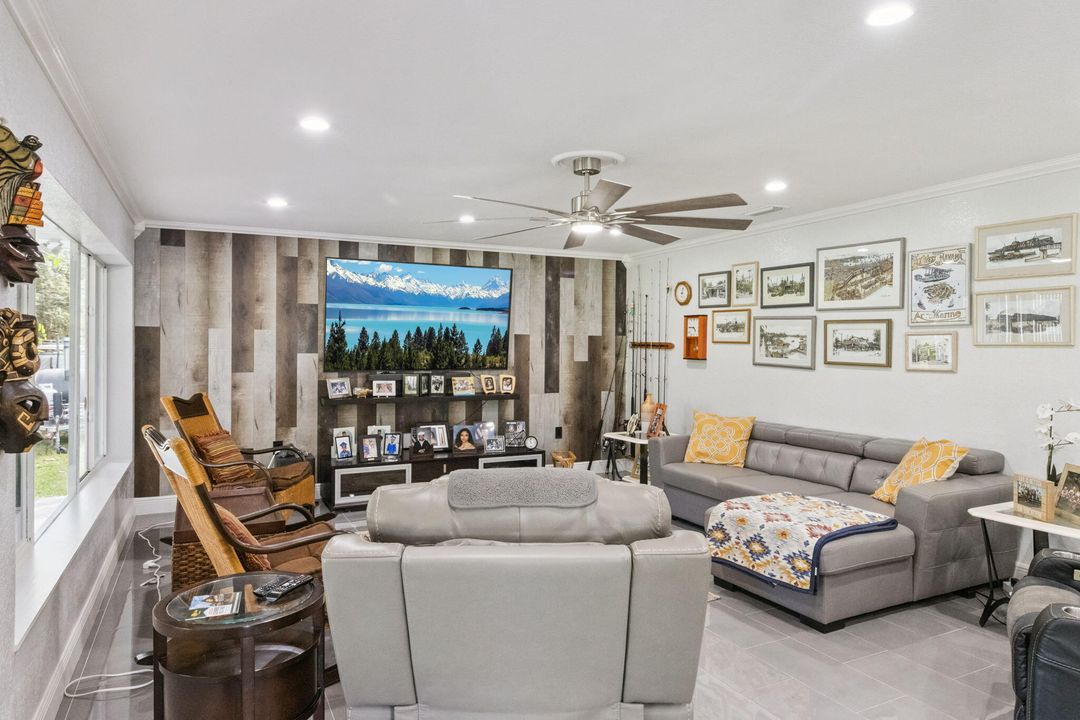 На продажу: $795,000 (4 спален, 2 ванн, 3681 Квадратных фут)