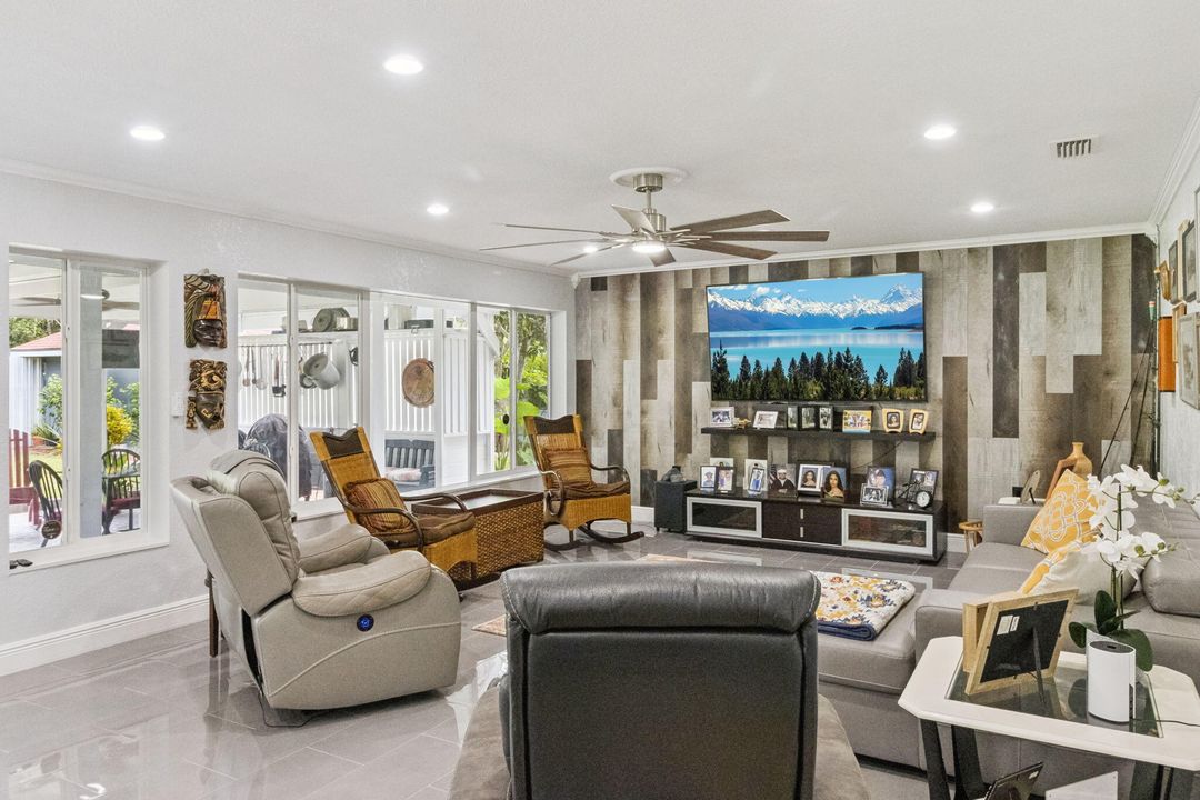 На продажу: $795,000 (4 спален, 2 ванн, 3681 Квадратных фут)