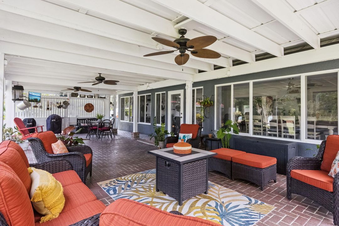 На продажу: $795,000 (4 спален, 2 ванн, 3681 Квадратных фут)