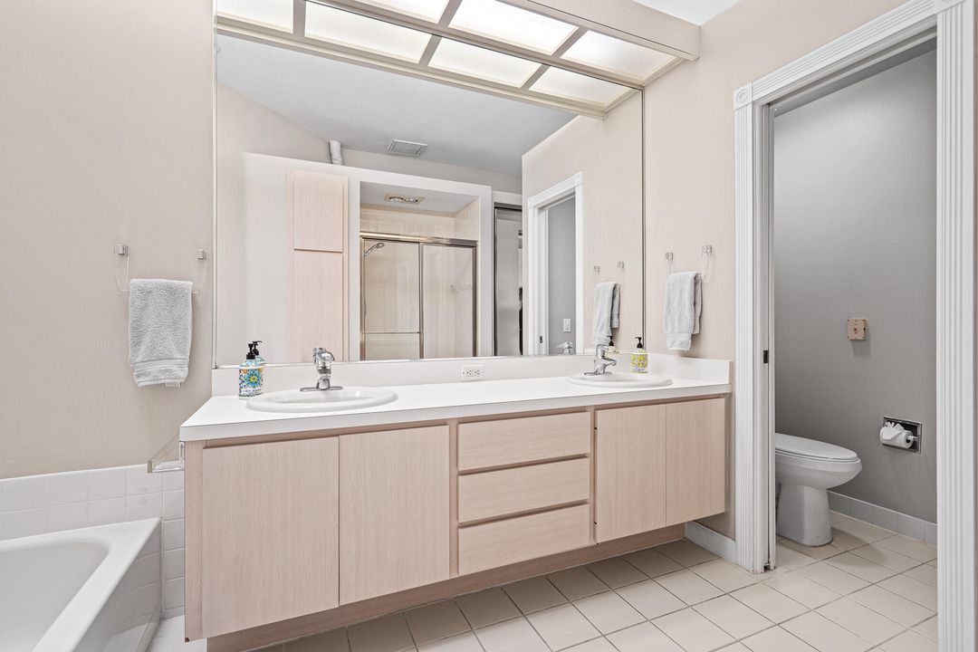 For Sale: $749,999 (3 beds, 2 baths, 1968 Square Feet)