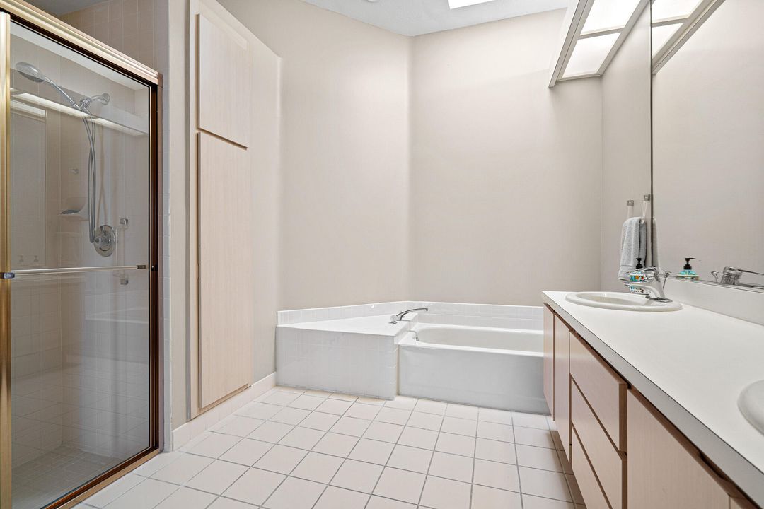 For Sale: $749,999 (3 beds, 2 baths, 1968 Square Feet)