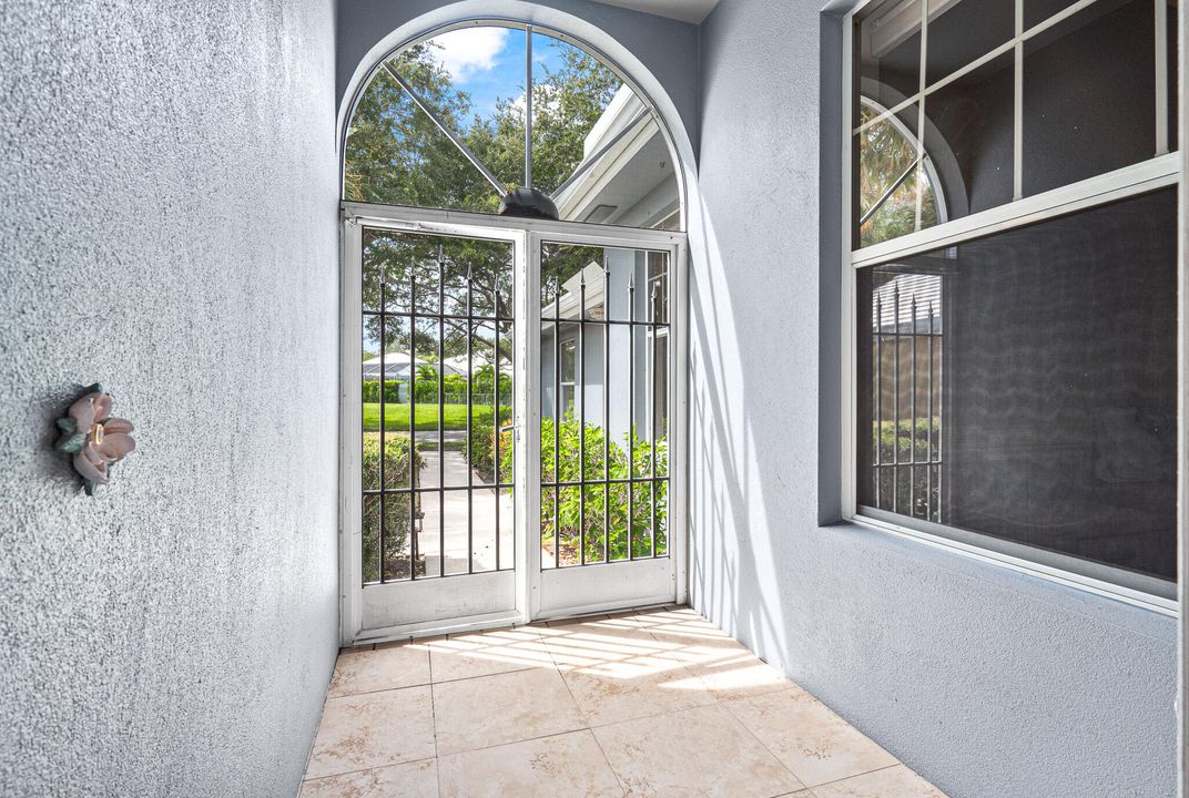 For Sale: $749,999 (3 beds, 2 baths, 1968 Square Feet)