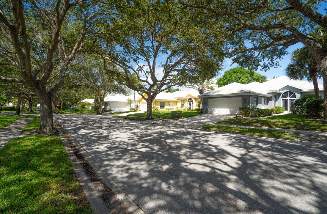 For Sale: $749,999 (3 beds, 2 baths, 1968 Square Feet)