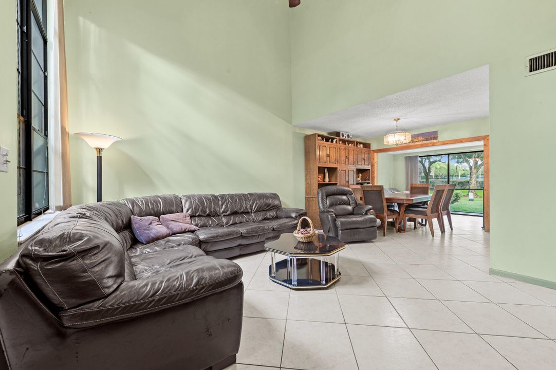 For Sale: $455,000 (3 beds, 2 baths, 1442 Square Feet)