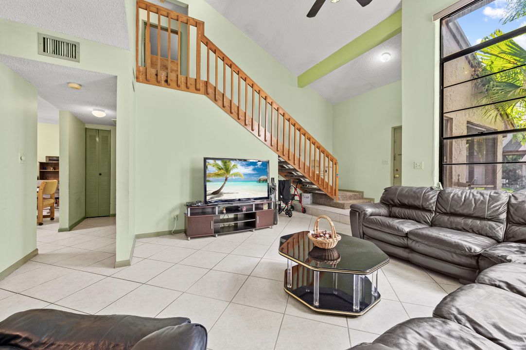 For Sale: $455,000 (3 beds, 2 baths, 1442 Square Feet)