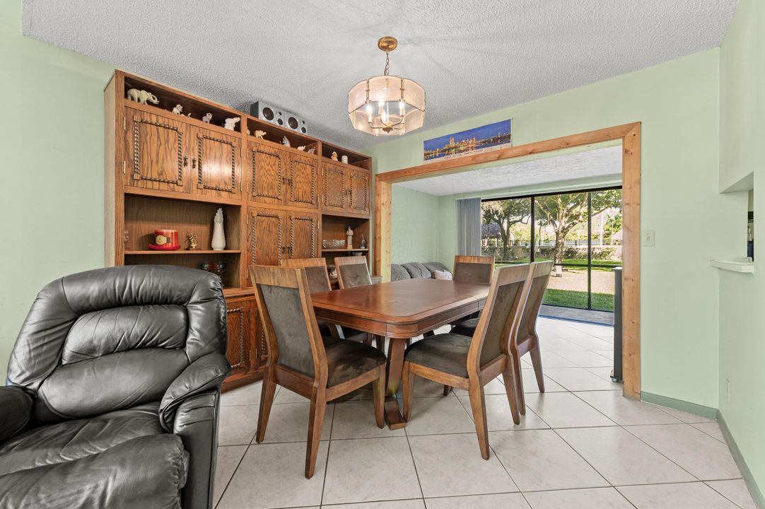 For Sale: $455,000 (3 beds, 2 baths, 1442 Square Feet)