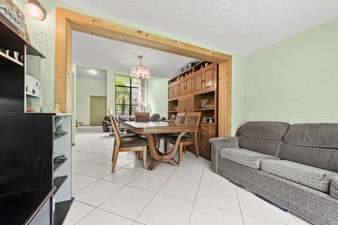 For Sale: $455,000 (3 beds, 2 baths, 1442 Square Feet)