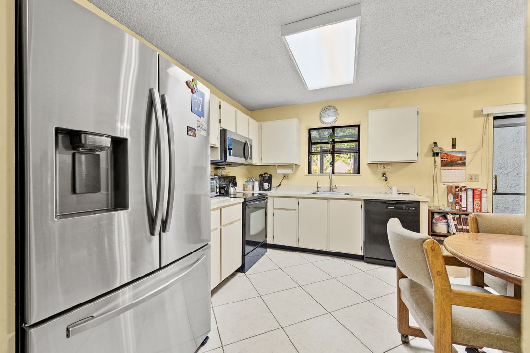 For Sale: $455,000 (3 beds, 2 baths, 1442 Square Feet)