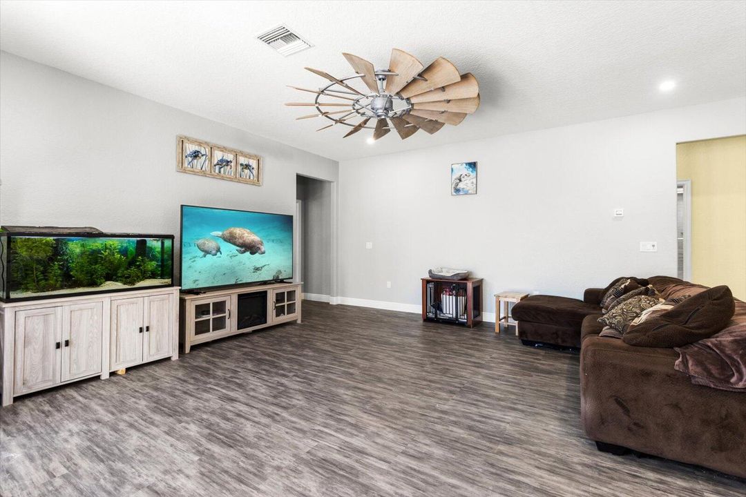 待售: $869,900 (4 贝兹, 3 浴室, 3059 平方英尺)