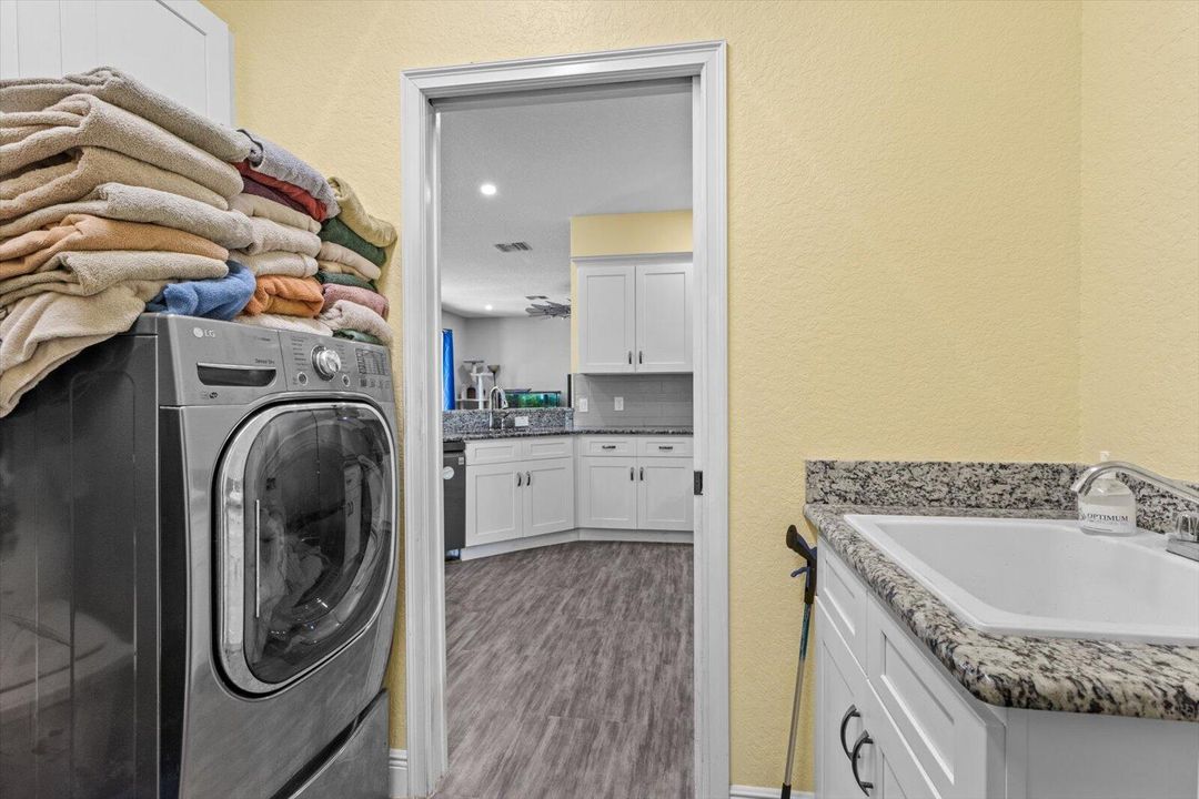 待售: $869,900 (4 贝兹, 3 浴室, 3059 平方英尺)