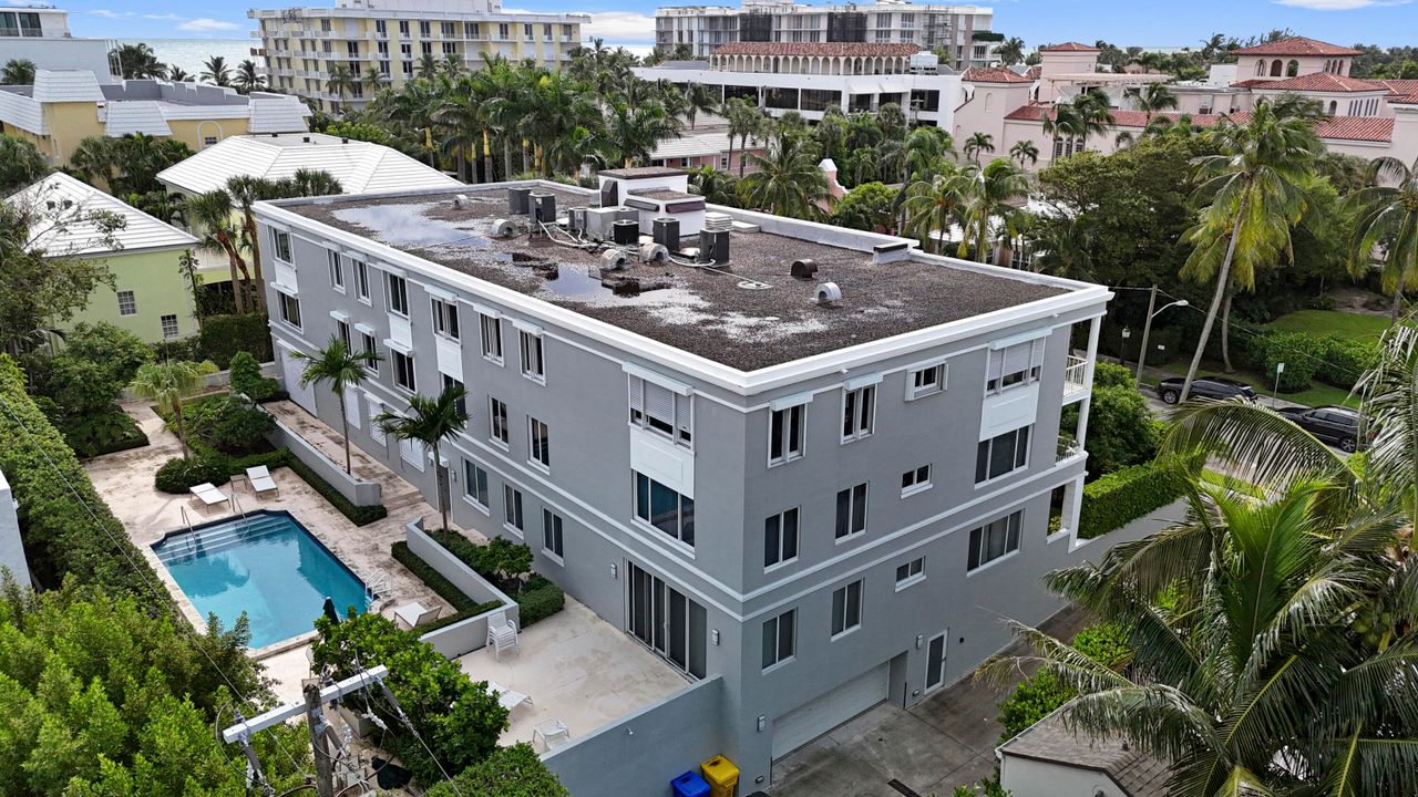 For Sale: $6,900,000 (3 beds, 3 baths, 2428 Square Feet)