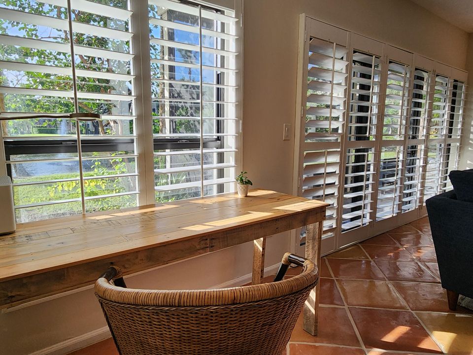 На продажу: $594,000 (2 спален, 2 ванн, 1400 Квадратных фут)