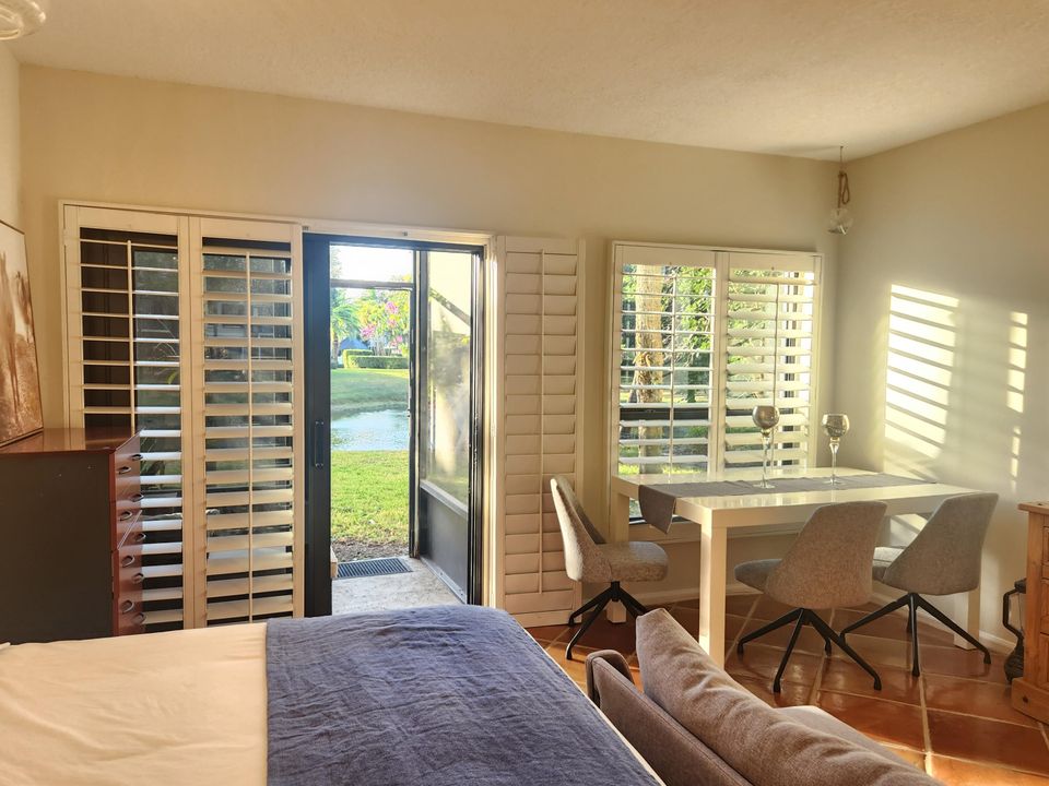 На продажу: $594,000 (2 спален, 2 ванн, 1400 Квадратных фут)