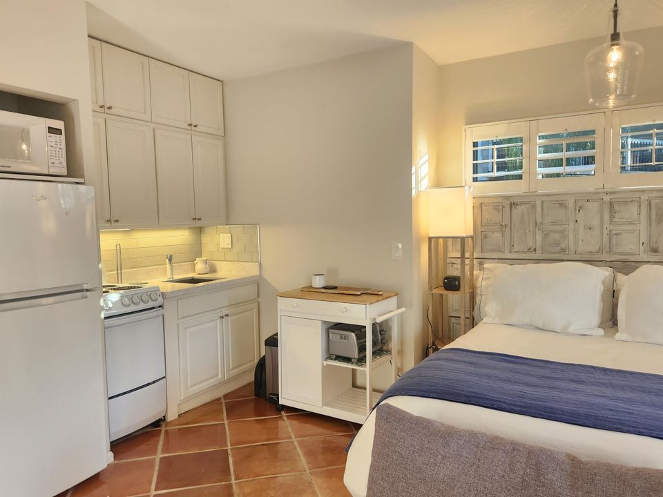 На продажу: $594,000 (2 спален, 2 ванн, 1400 Квадратных фут)