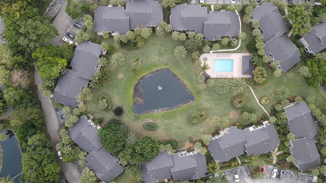 На продажу: $594,000 (2 спален, 2 ванн, 1400 Квадратных фут)