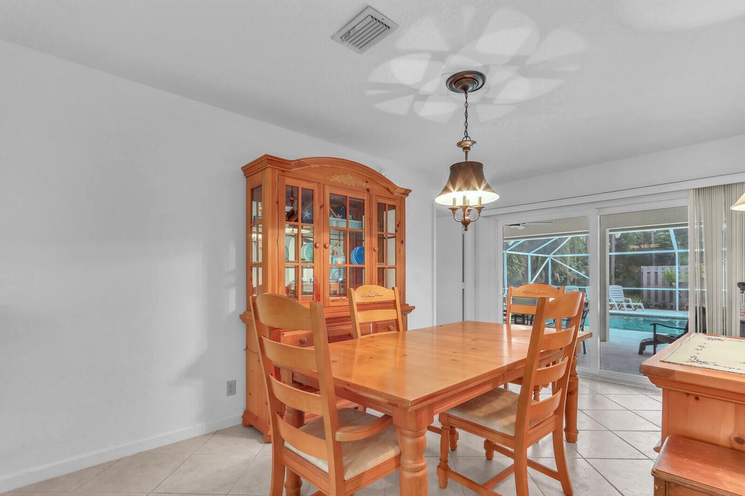 Active With Contract: $859,000 (4 beds, 3 baths, 2208 Square Feet)