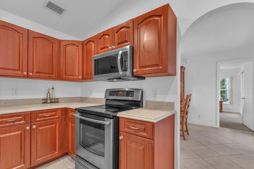 Active With Contract: $859,000 (4 beds, 3 baths, 2208 Square Feet)