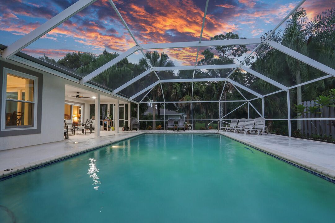 Active With Contract: $859,000 (4 beds, 3 baths, 2208 Square Feet)