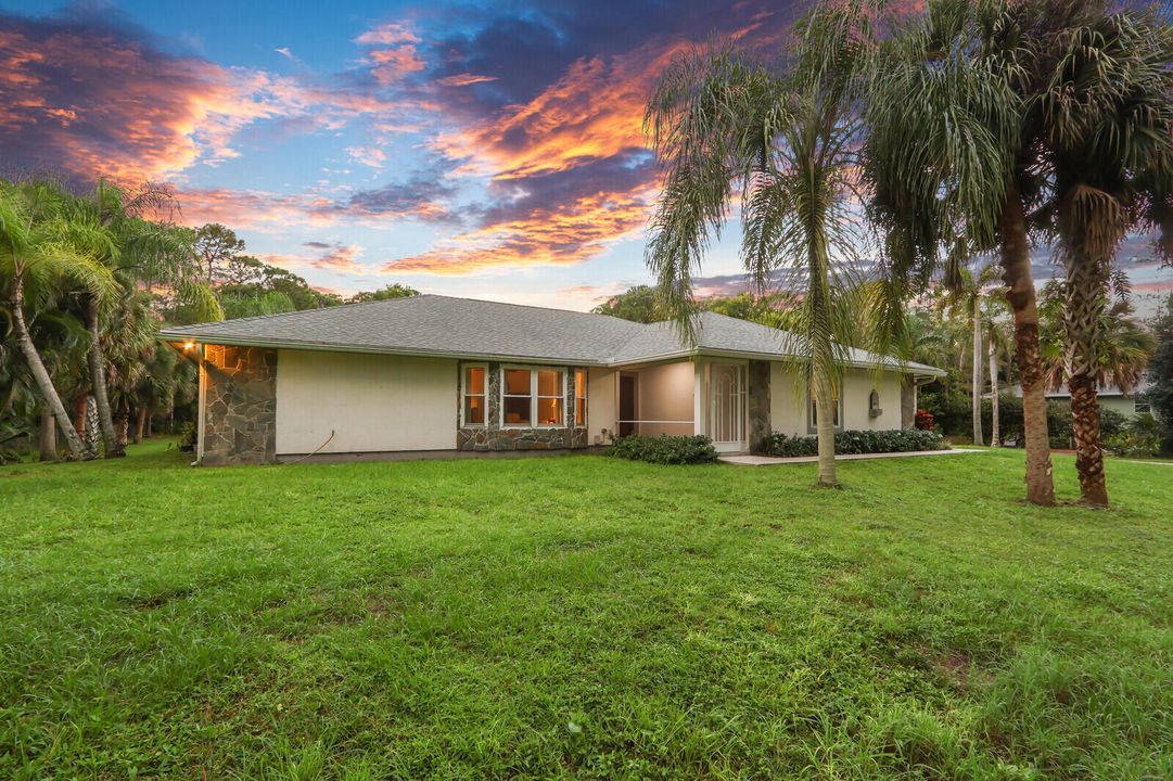 Active With Contract: $859,000 (4 beds, 3 baths, 2208 Square Feet)