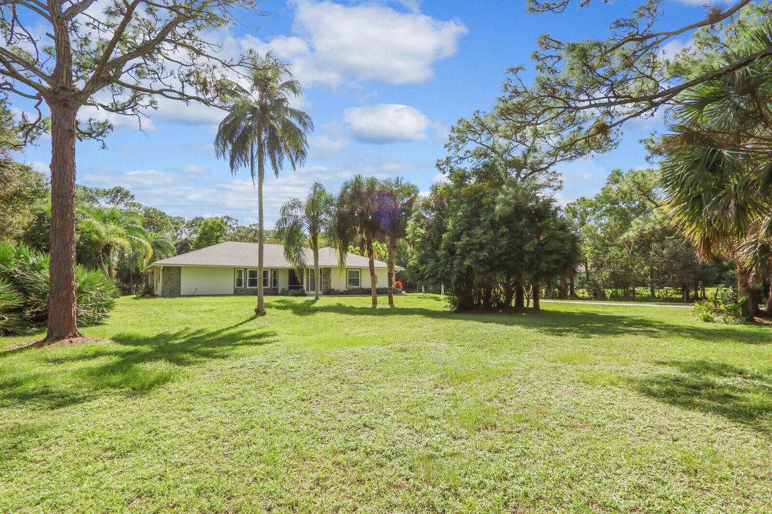 Active With Contract: $859,000 (4 beds, 3 baths, 2208 Square Feet)