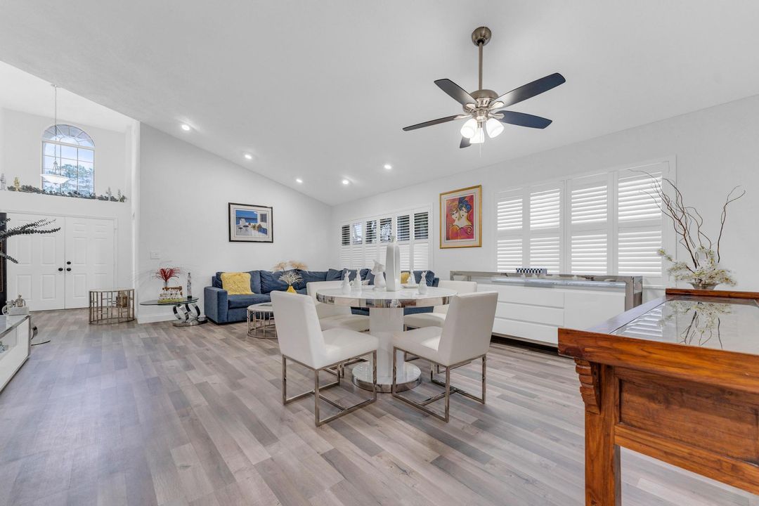 出租: $4,200 (2 贝兹, 2 浴室, 1555 平方英尺)