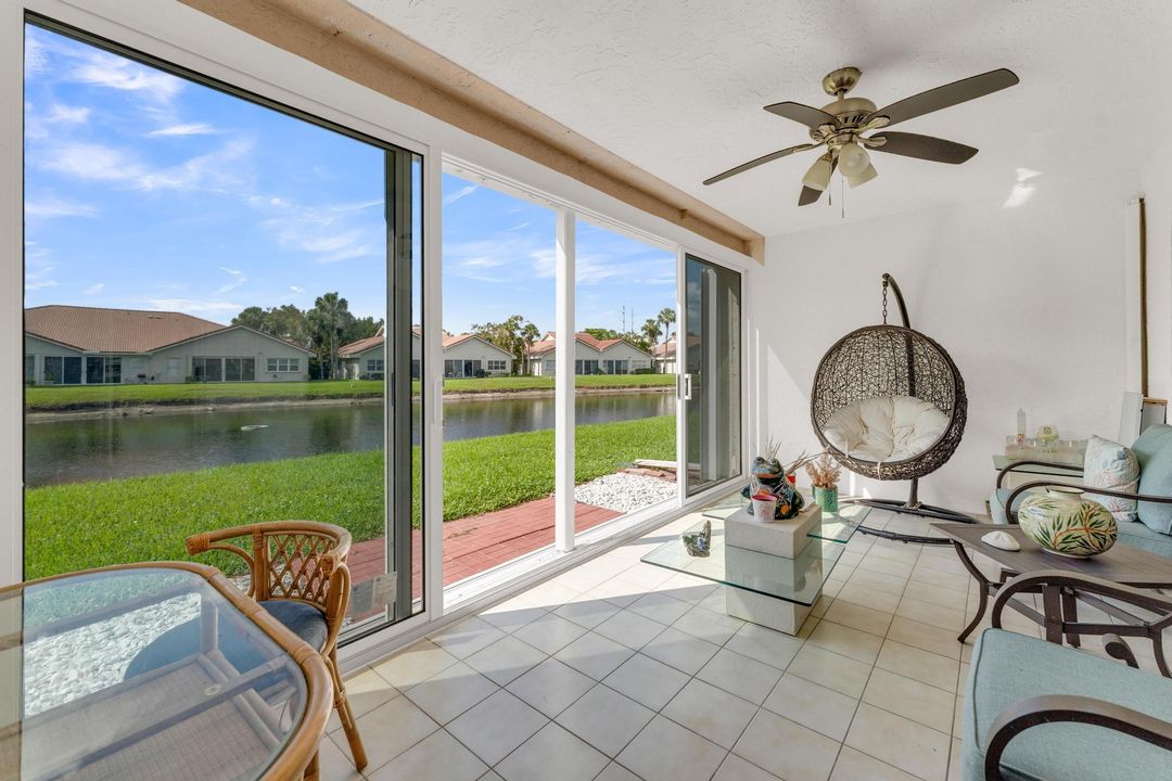 出租: $4,200 (2 贝兹, 2 浴室, 1555 平方英尺)