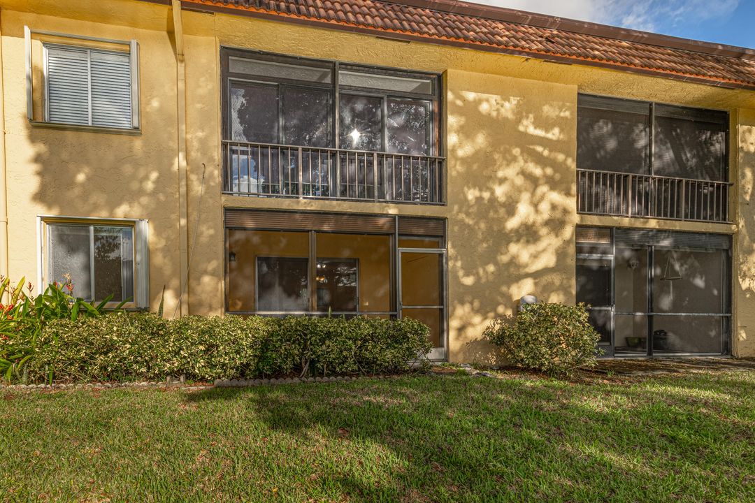 合同活跃: $2,100 (2 贝兹, 2 浴室, 1044 平方英尺)