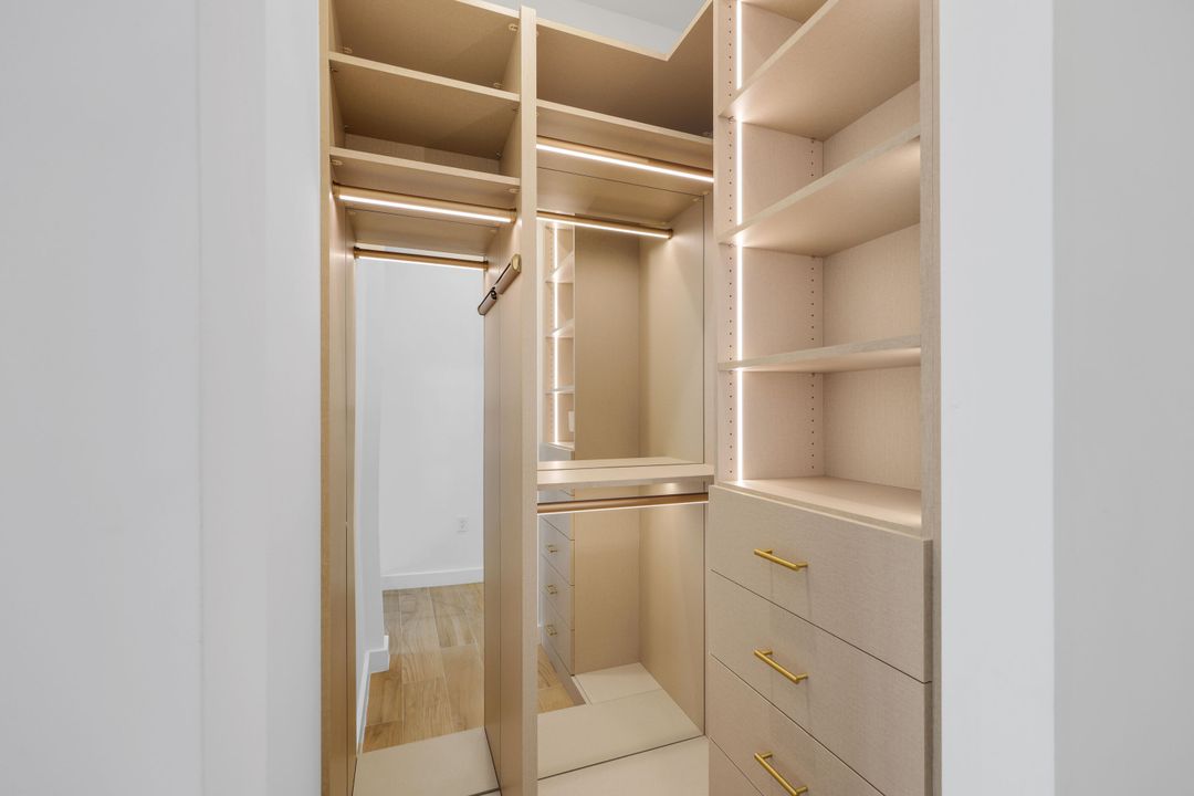 For Sale: $6,500,000 (3 beds, 3 baths, 2623 Square Feet)