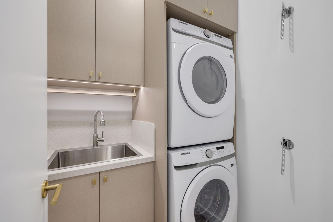 For Sale: $6,500,000 (3 beds, 3 baths, 2623 Square Feet)