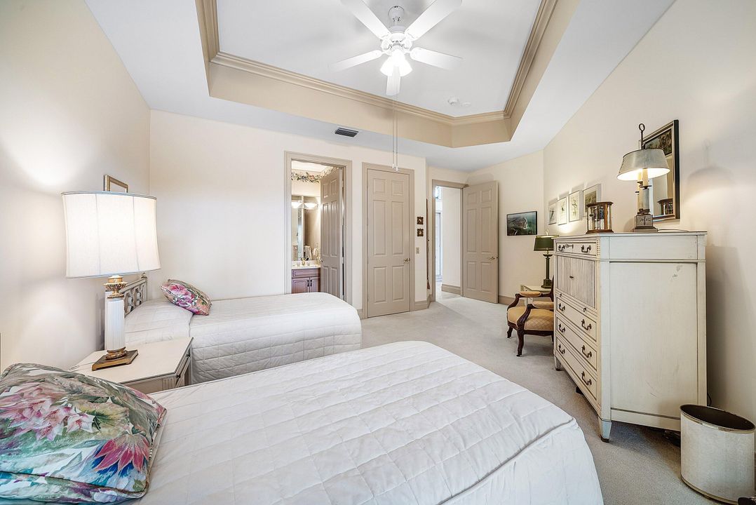 合同活跃: $1,995,000 (3 贝兹, 3 浴室, 3222 平方英尺)