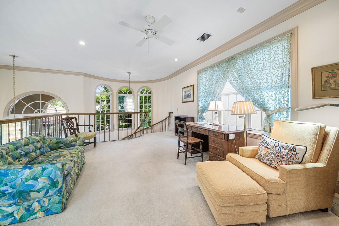 合同活跃: $1,995,000 (3 贝兹, 3 浴室, 3222 平方英尺)