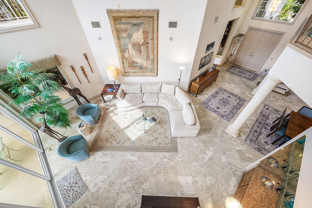 合同活跃: $1,995,000 (3 贝兹, 3 浴室, 3222 平方英尺)