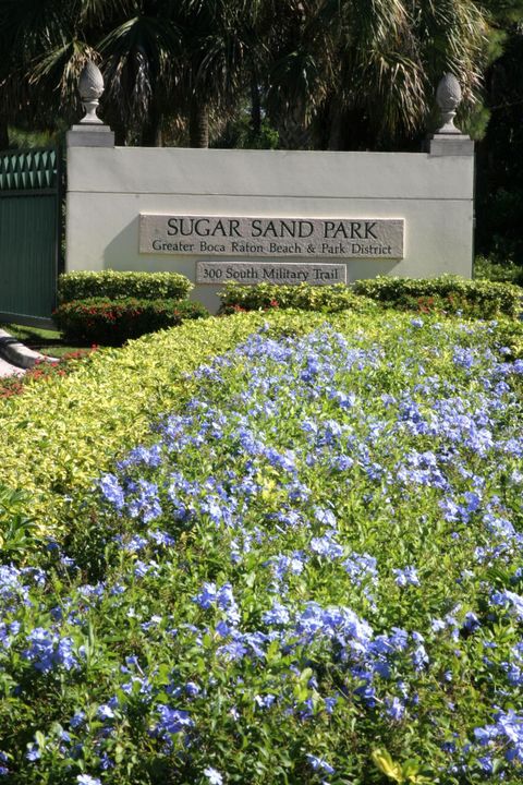 合同活跃: $2,100 (2 贝兹, 2 浴室, 1044 平方英尺)