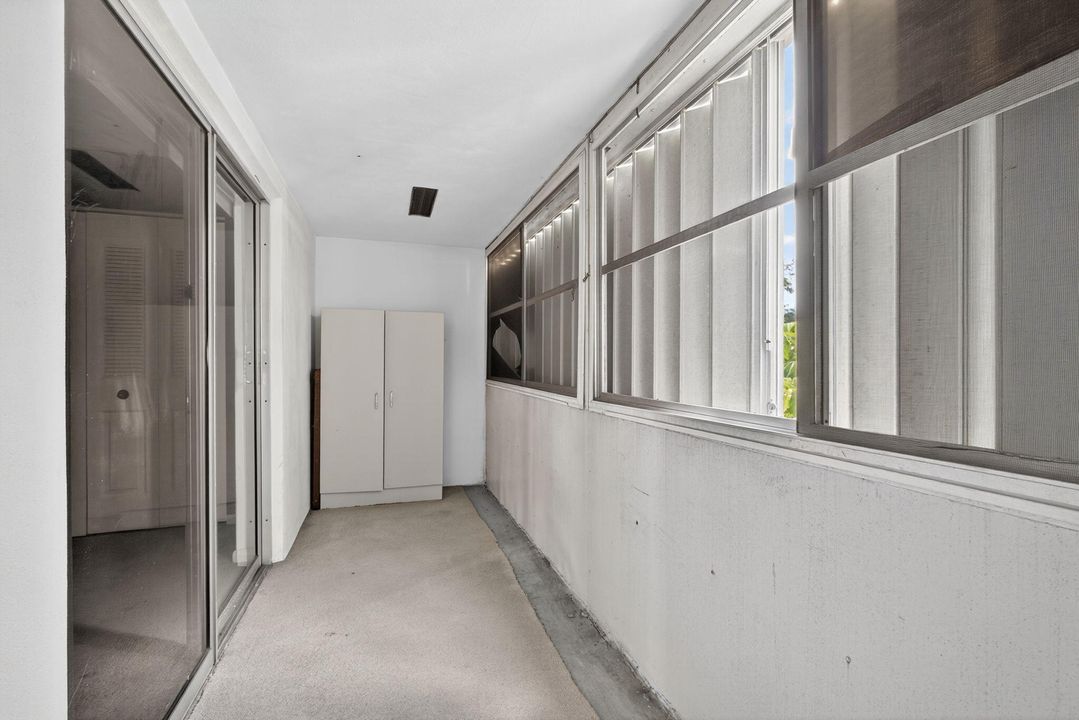 待售: $55,000 (1 贝兹, 1 浴室, 615 平方英尺)