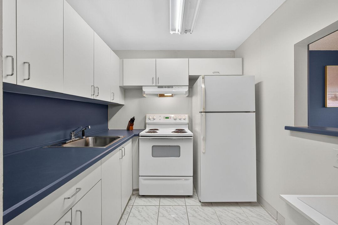 待售: $55,000 (1 贝兹, 1 浴室, 615 平方英尺)