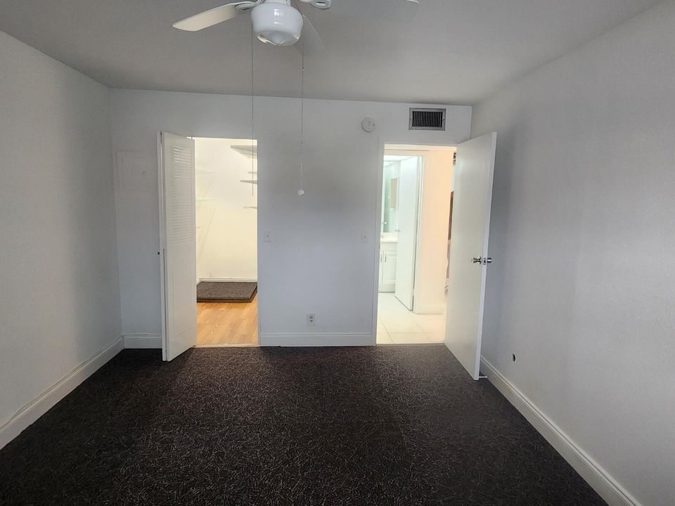 待售: $89,900 (2 贝兹, 2 浴室, 880 平方英尺)