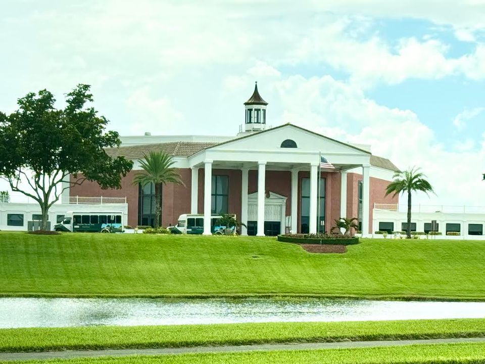 Active With Contract: $1,300 (1 beds, 1 baths, 700 Square Feet)