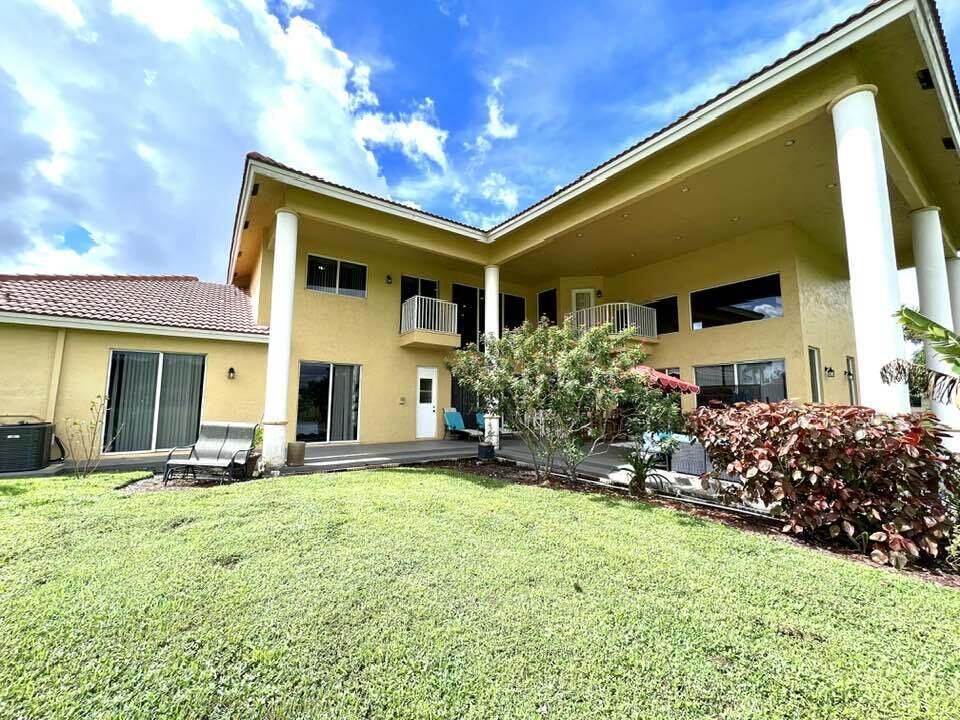 For Sale: $3,599,000 (6 beds, 4 baths, 4478 Square Feet)