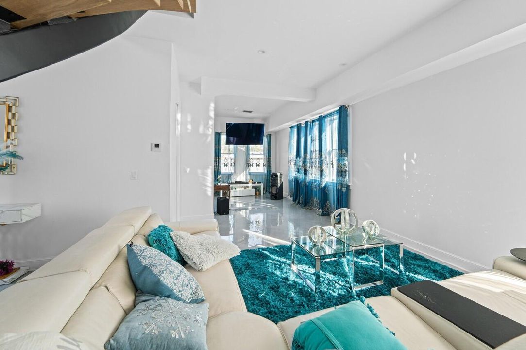 En Renta: $15,000 (5 camas, 4 baños, 2916 Pies cuadrados)