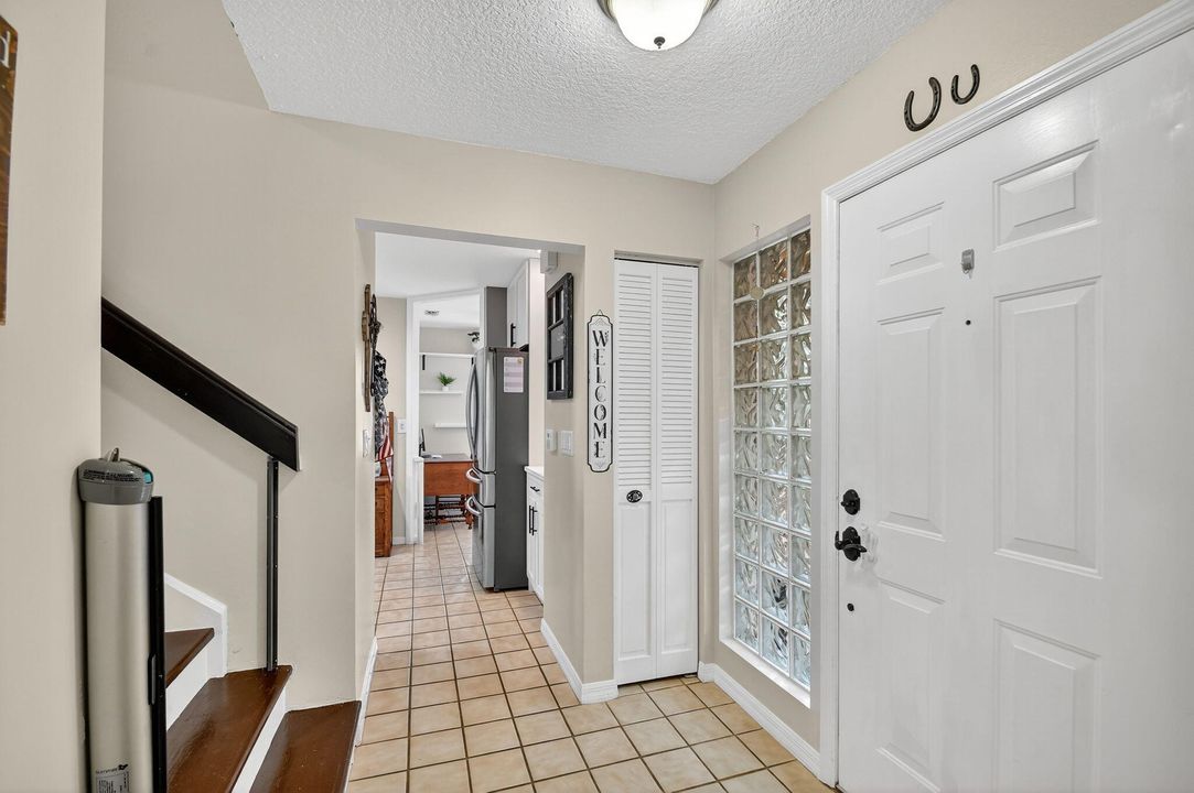 Active With Contract: $525,000 (3 beds, 2 baths, 2166 Square Feet)