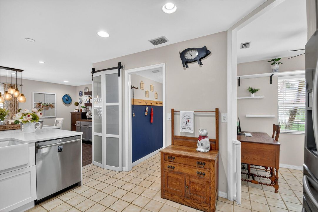 Active With Contract: $525,000 (3 beds, 2 baths, 2166 Square Feet)