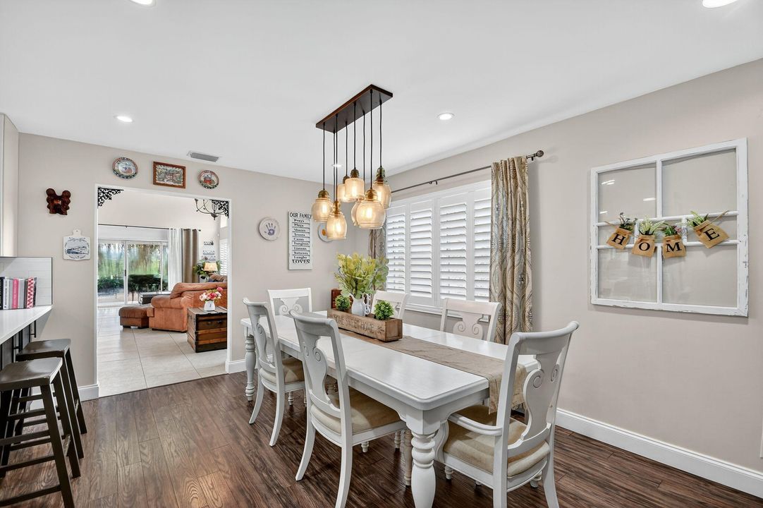 Active With Contract: $525,000 (3 beds, 2 baths, 2166 Square Feet)