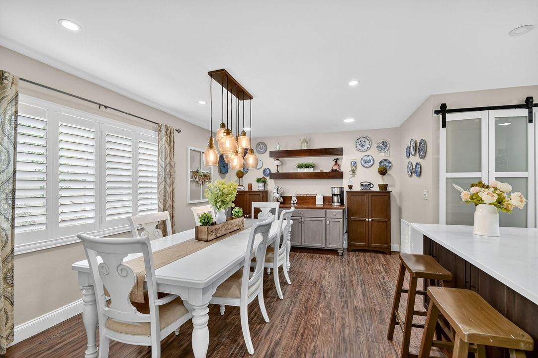 Active With Contract: $525,000 (3 beds, 2 baths, 2166 Square Feet)