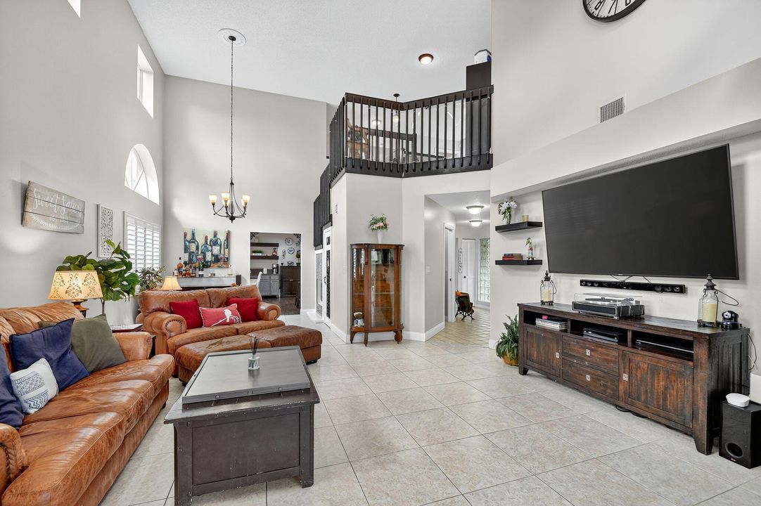 Active With Contract: $525,000 (3 beds, 2 baths, 2166 Square Feet)