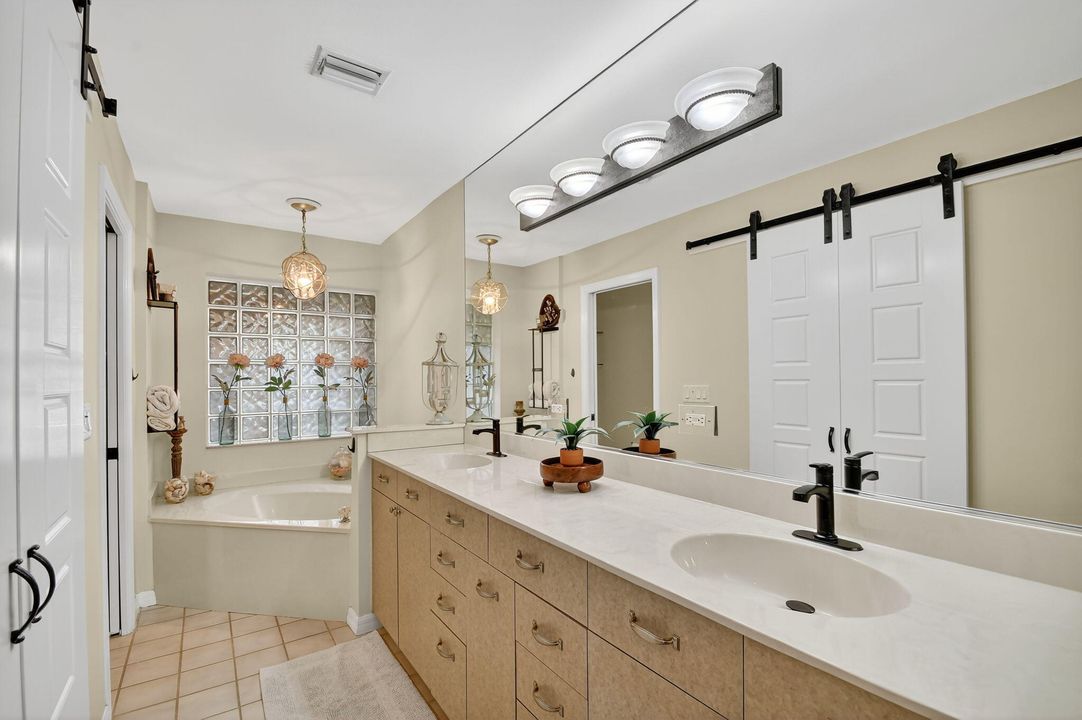 Active With Contract: $525,000 (3 beds, 2 baths, 2166 Square Feet)