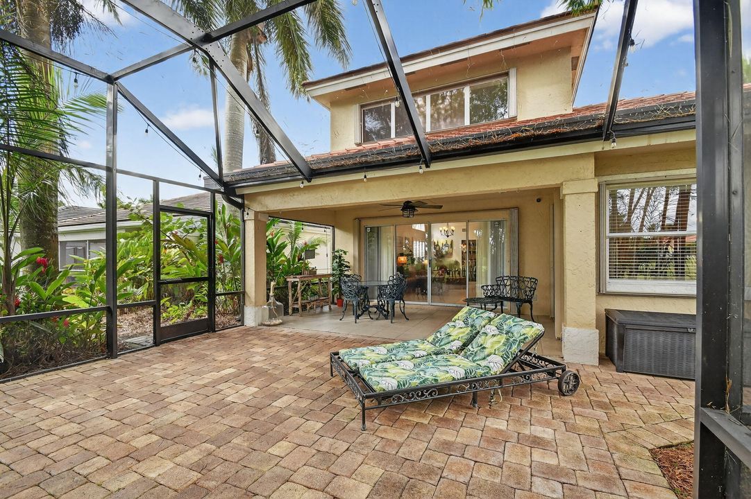 Active With Contract: $525,000 (3 beds, 2 baths, 2166 Square Feet)