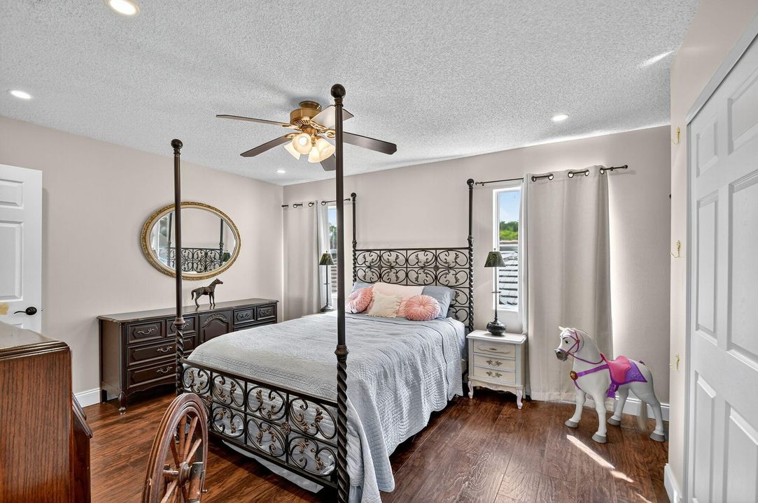 Active With Contract: $525,000 (3 beds, 2 baths, 2166 Square Feet)