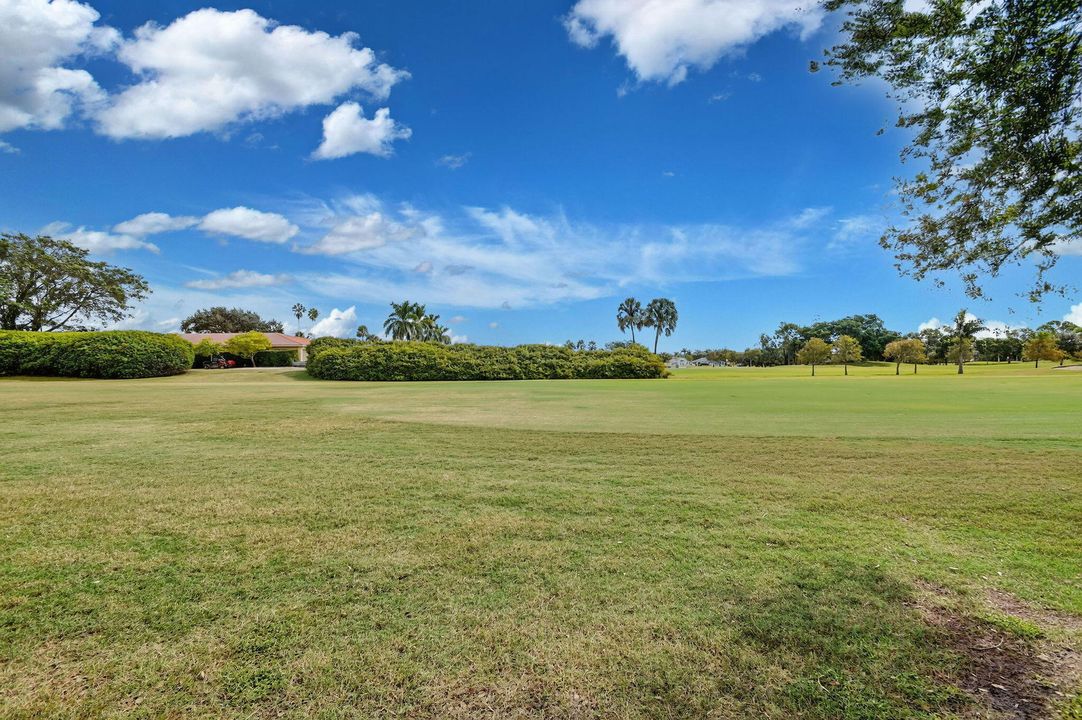Active With Contract: $525,000 (3 beds, 2 baths, 2166 Square Feet)