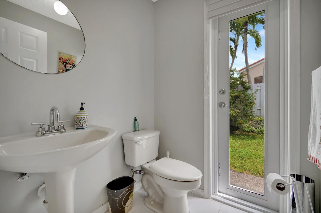 Под контрактом: $3,500 (3 спален, 2 ванн, 2398 Квадратных фут)